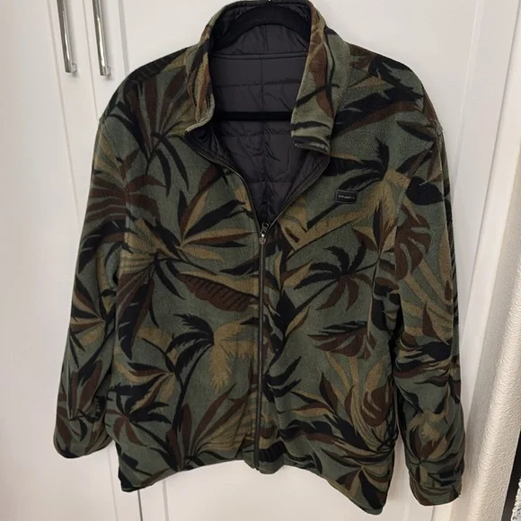 O'Neill Black Puffer Jacket with Stand-Up Collar